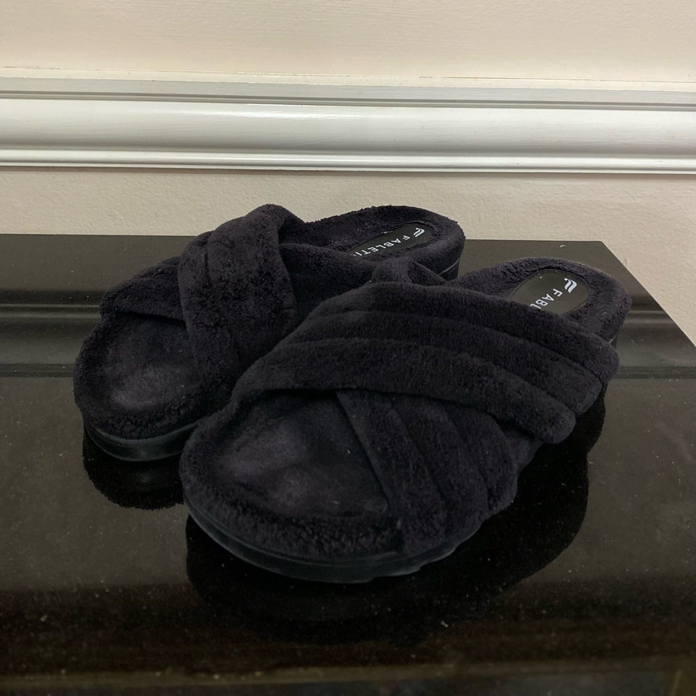 Fabletics Black Plush Crisscross Slide Sandals